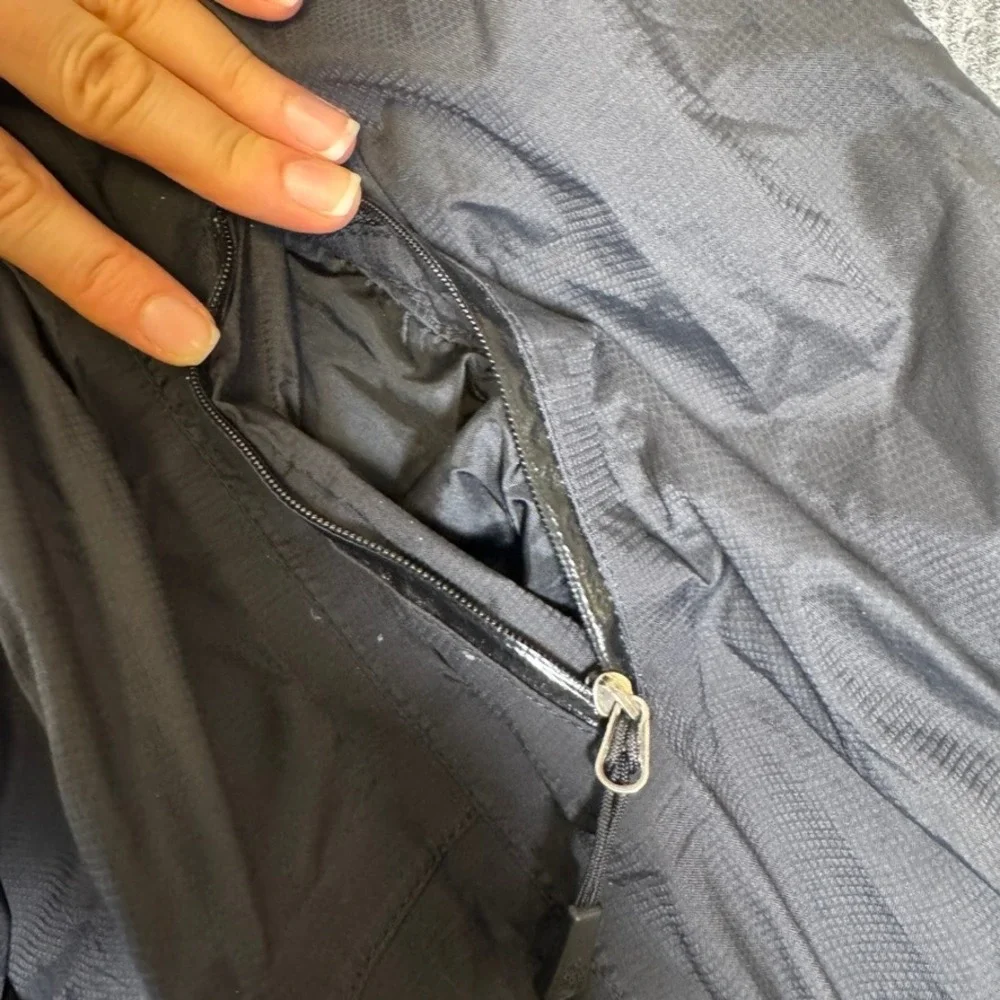 The North Face HyVent Rain Jacket Mens XL Black Waterproof Ripstop Parka Coat